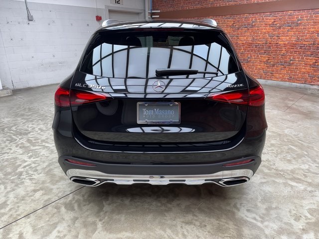 2025 Mercedes Benz GLC 350e 4MATIC photo 4