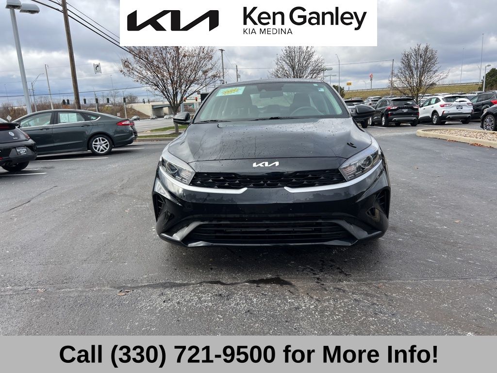 2024 Kia Forte LXS photo 3