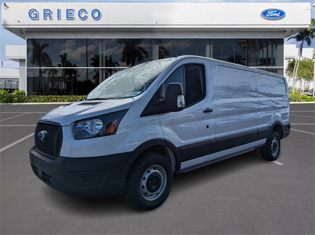 2024 Ford Transit photo 3