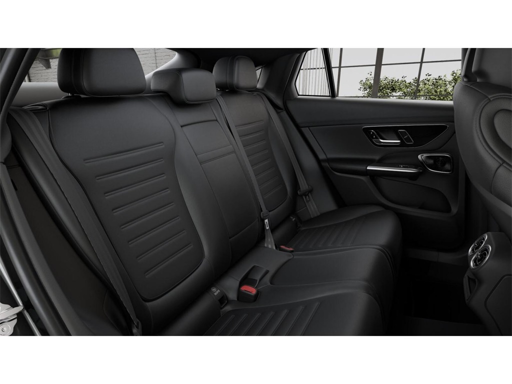 2025 Mercedes Benz GLC 43 AMG photo 5