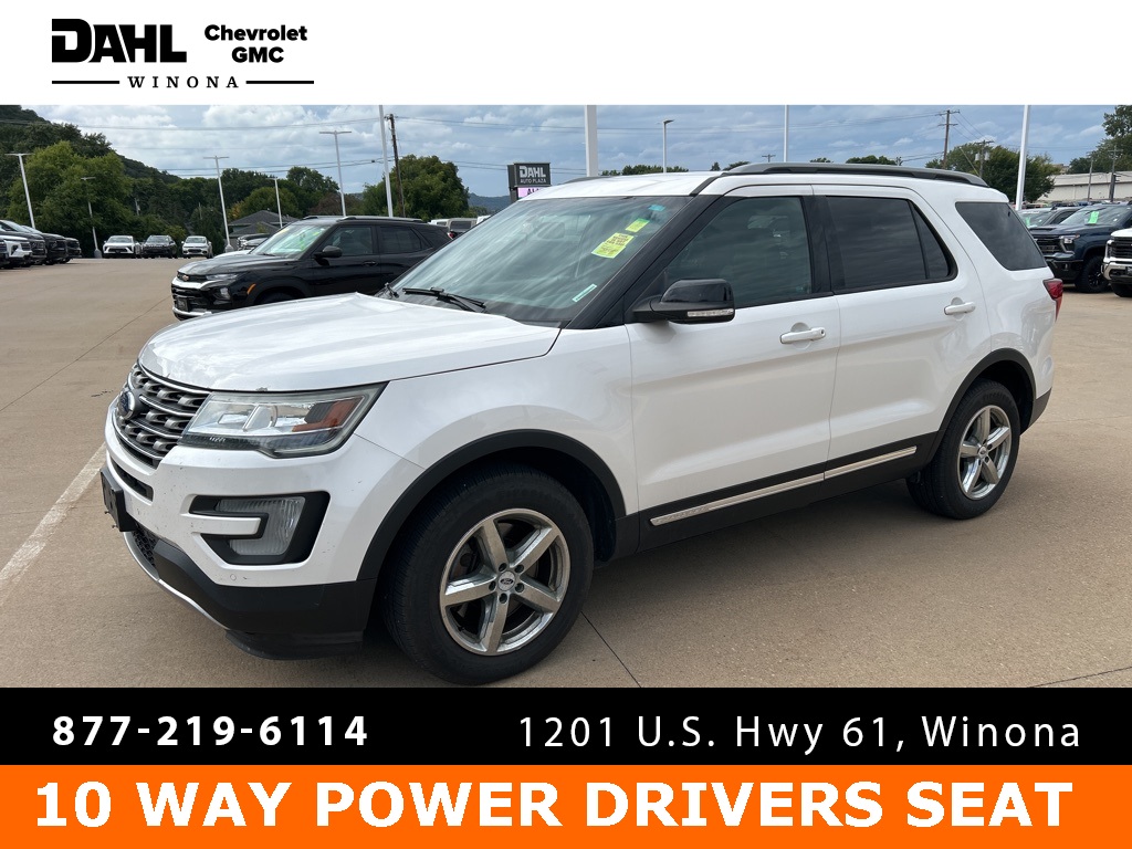 2016 Ford Explorer XLT photo 3