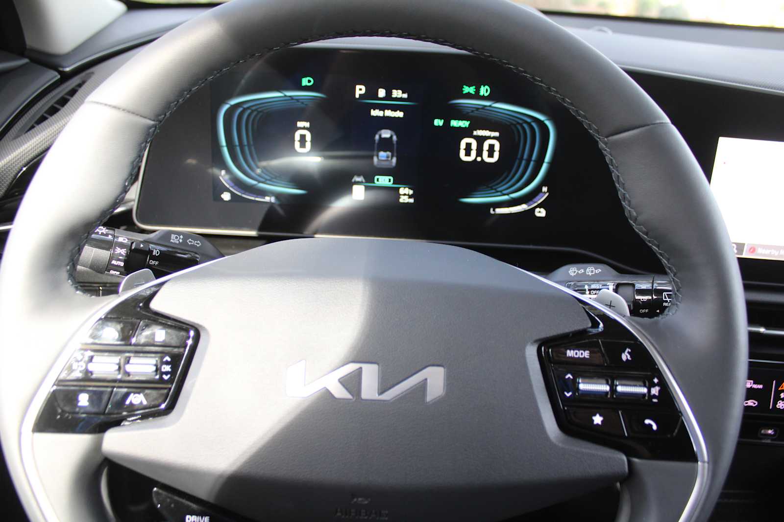 2025 Kia Niro SX photo 25