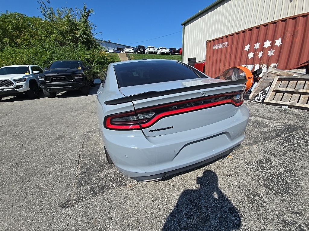 2022 Dodge Charger SXT photo 5