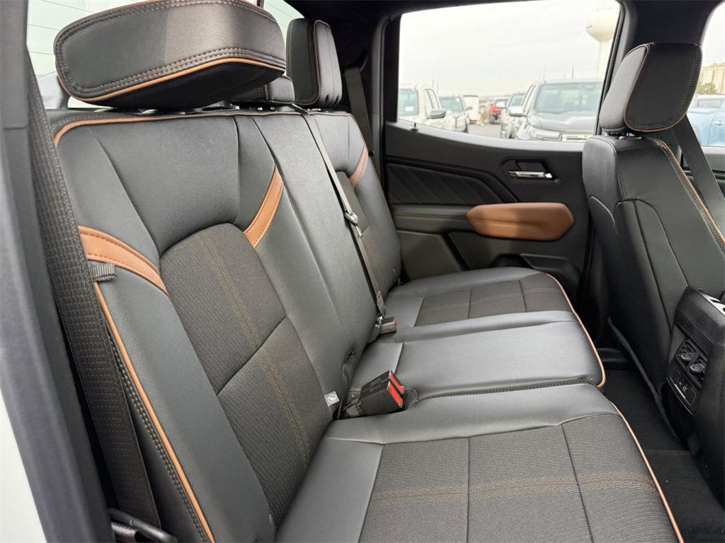 2026 GMC CANYON - Image 33