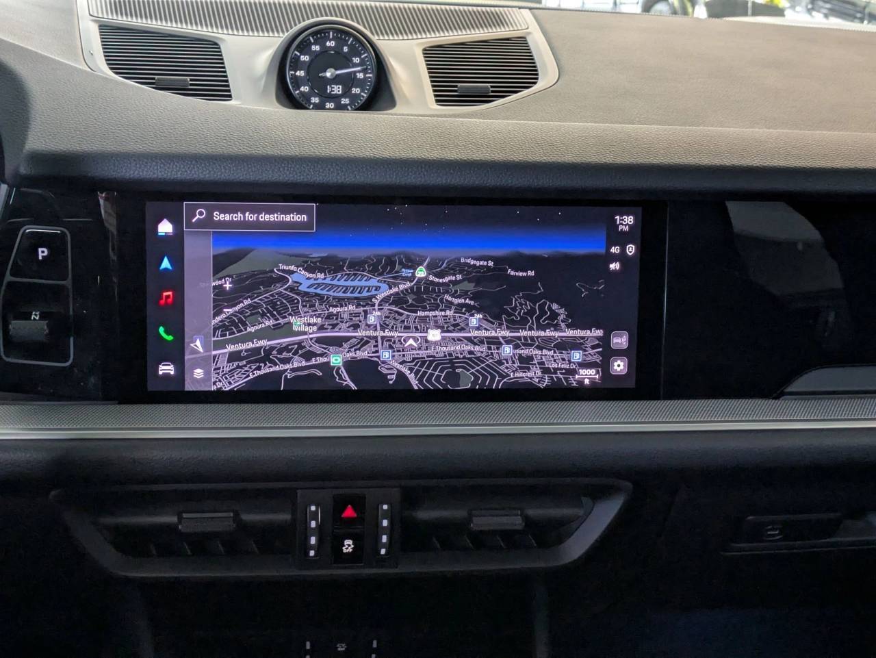 2025 Porsche Cayenne Base photo 12