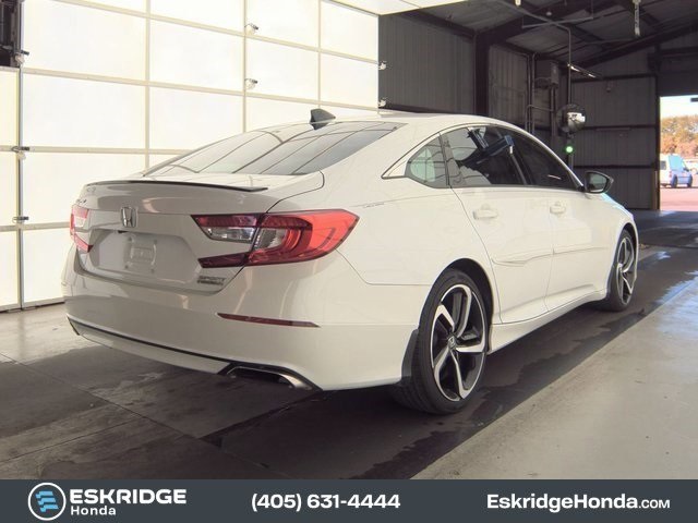 2022 Honda Accord Sport SE photo 2