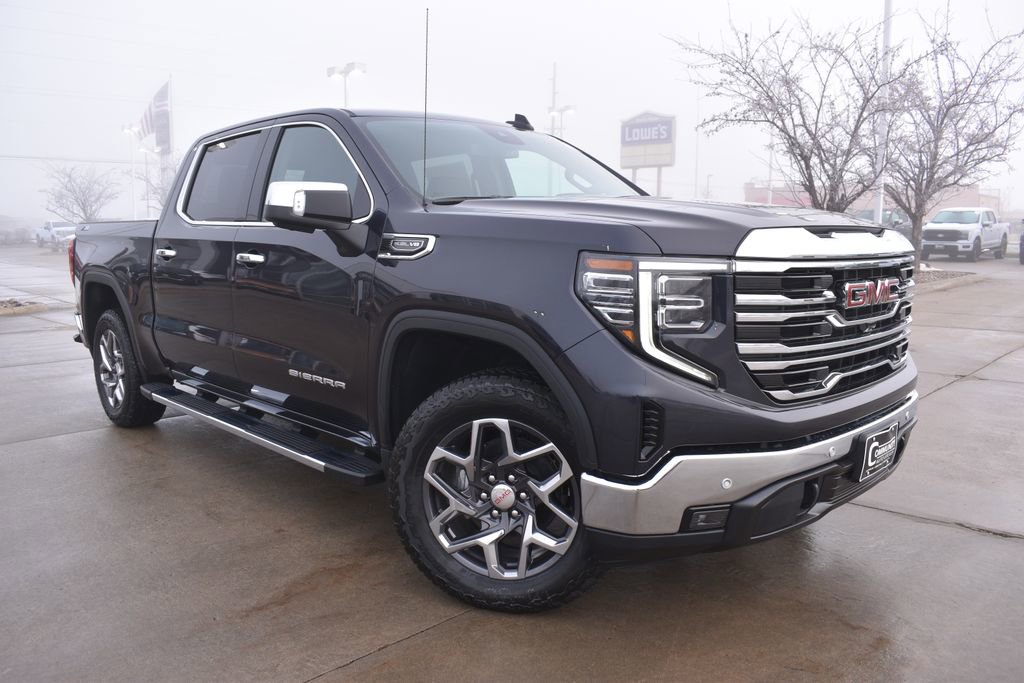 2026 GMC Sierra 1500 SLT's photo