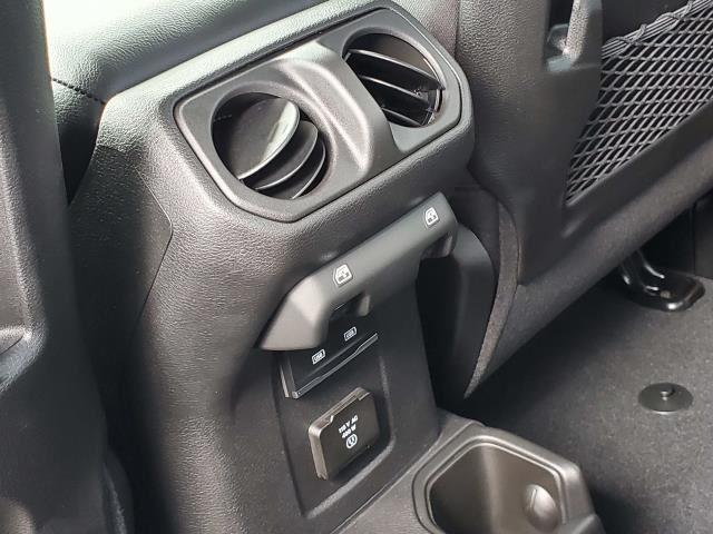 2025 Jeep Gladiator Mojave photo 23