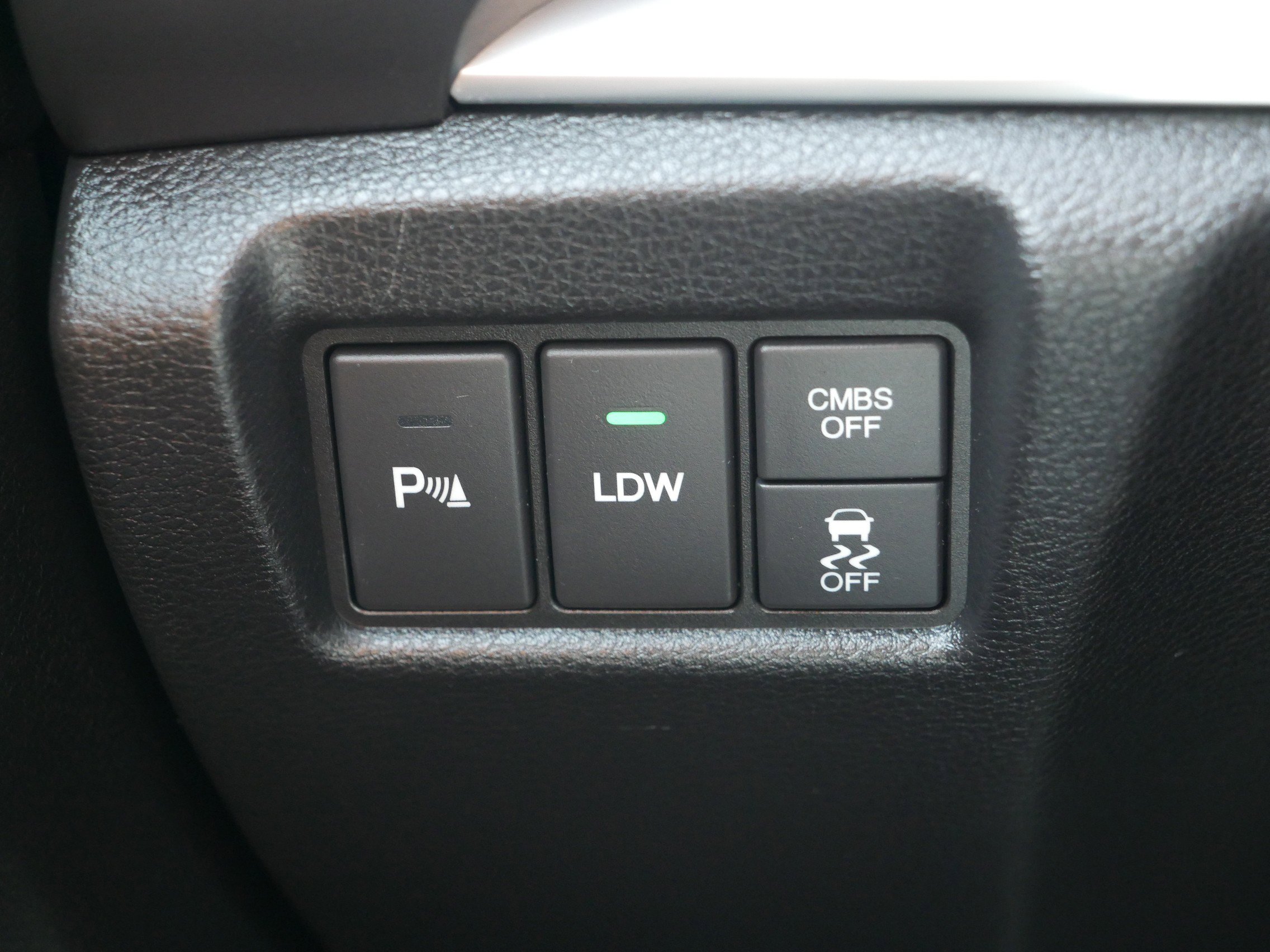 2015 Acura MDX Advance Entertainment photo 25