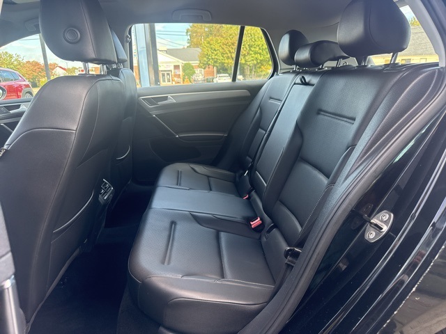 2016 Volkswagen Golf TSI SE photo 9
