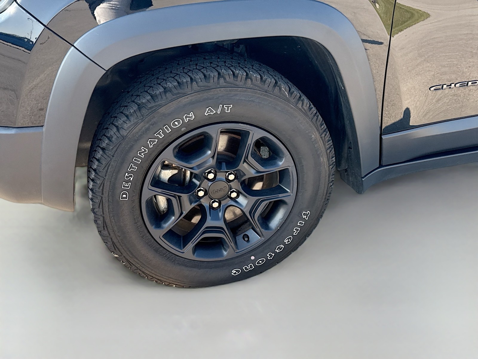 2022 Jeep Cherokee Trailhawk photo 25