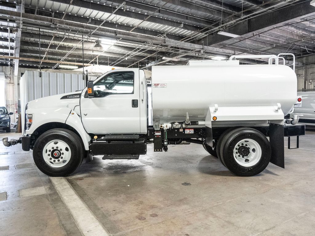 2026 Ford F-750 Base photo 2