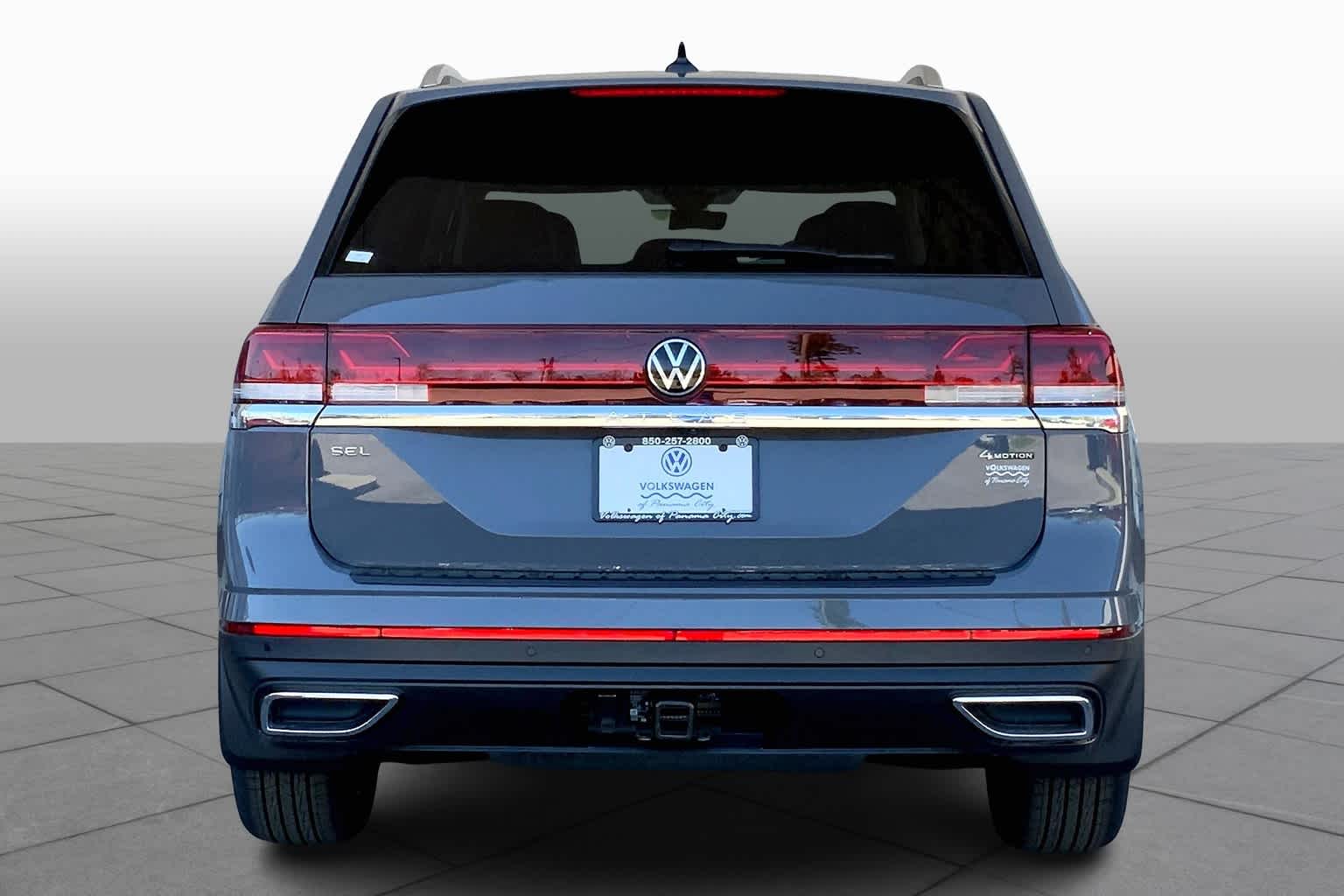 2025 Volkswagen Atlas SEL photo 4