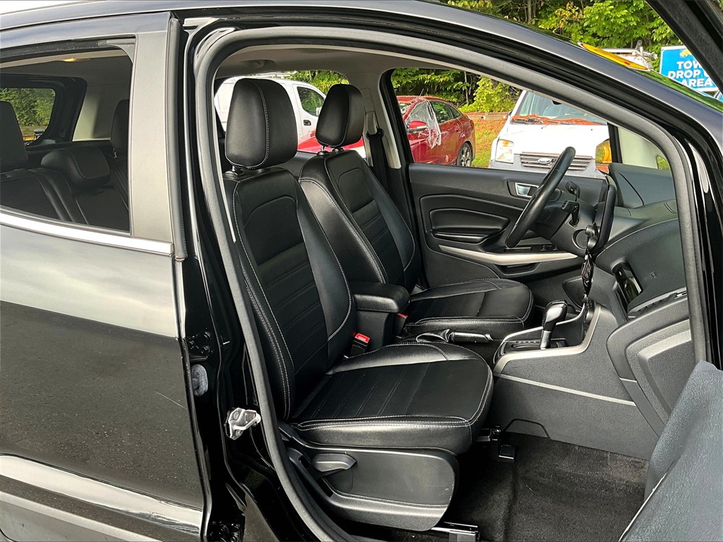 2021 Ford EcoSport Titanium photo 11