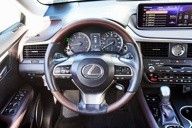 Used 2017 White Lexus 350 image 19