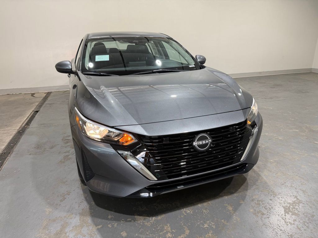 2025 Nissan Sentra SV's photo