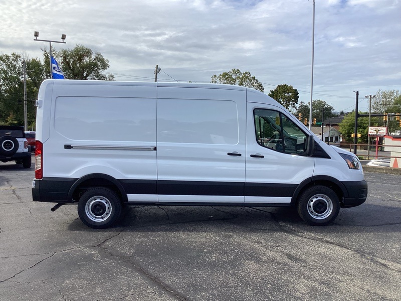 2024 Ford Transit photo 8