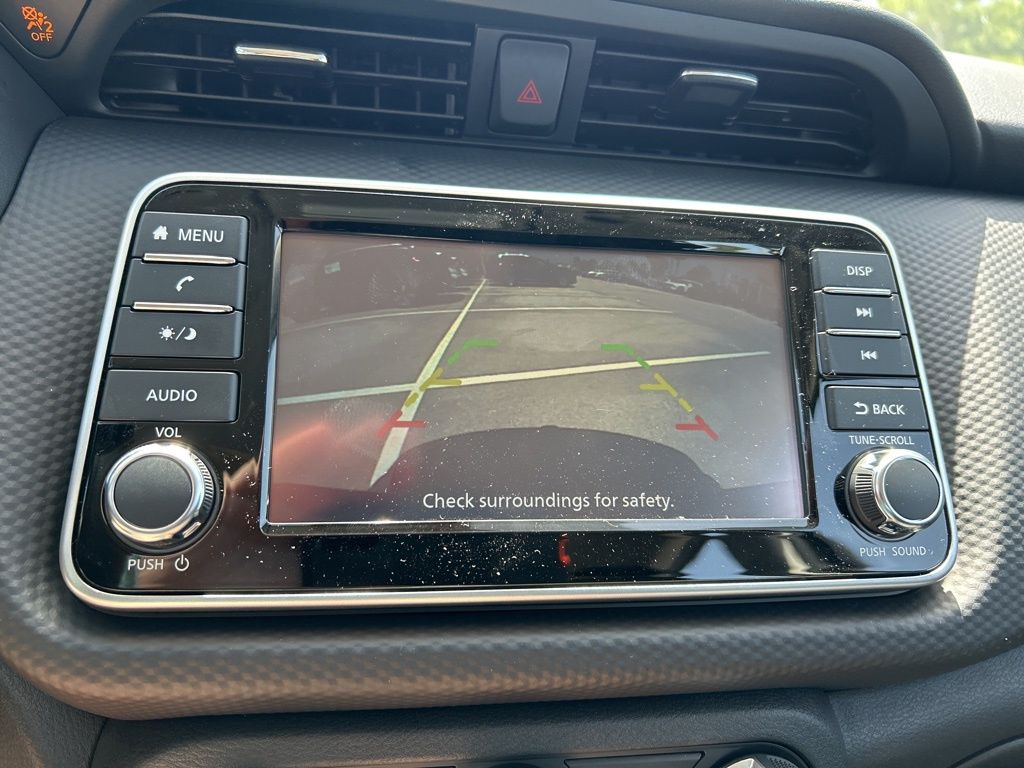 2025 Nissan Kicks Play S photo 25