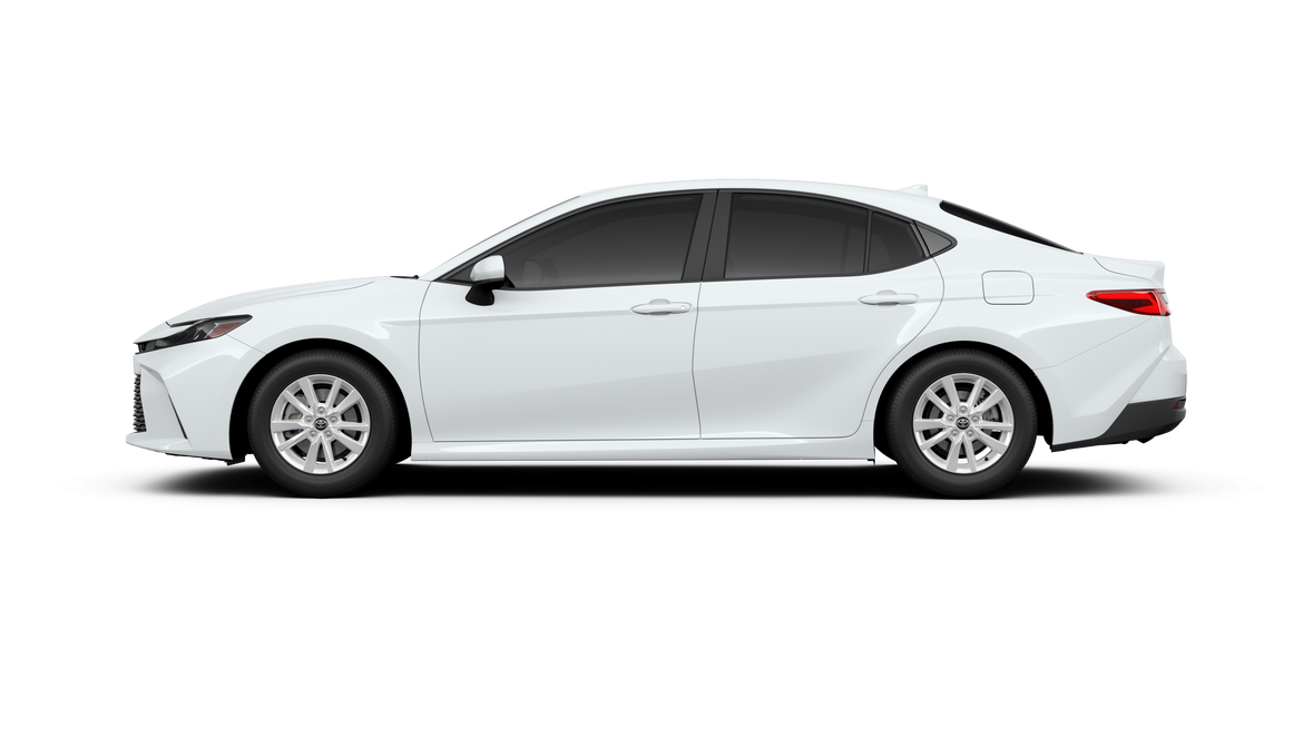 2025 Toyota Camry LE photo 3