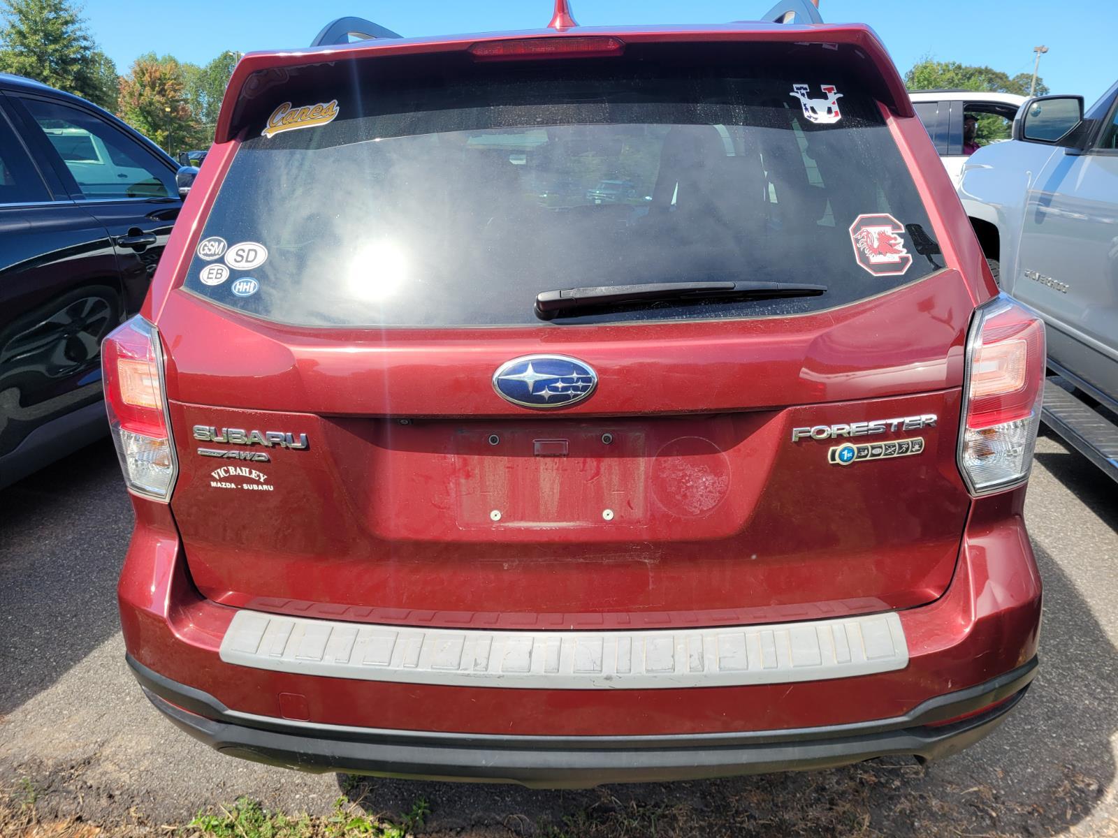 2018 Subaru Forester Premium photo 4