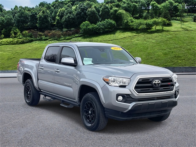 2019 Toyota Tacoma SR5's photo