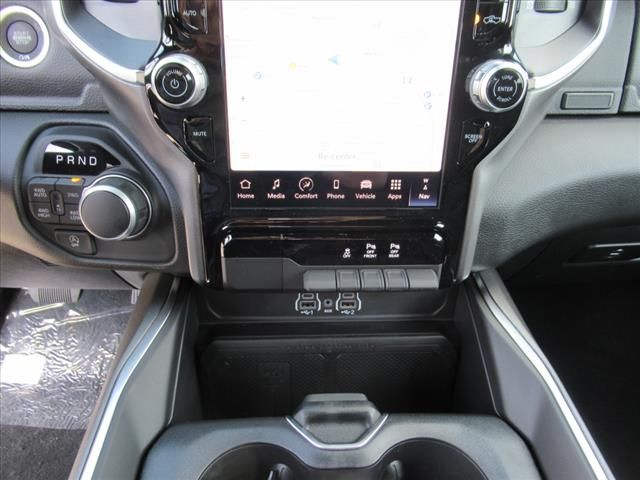 2025 Ram 1500 Big Horn Lone Star photo 24