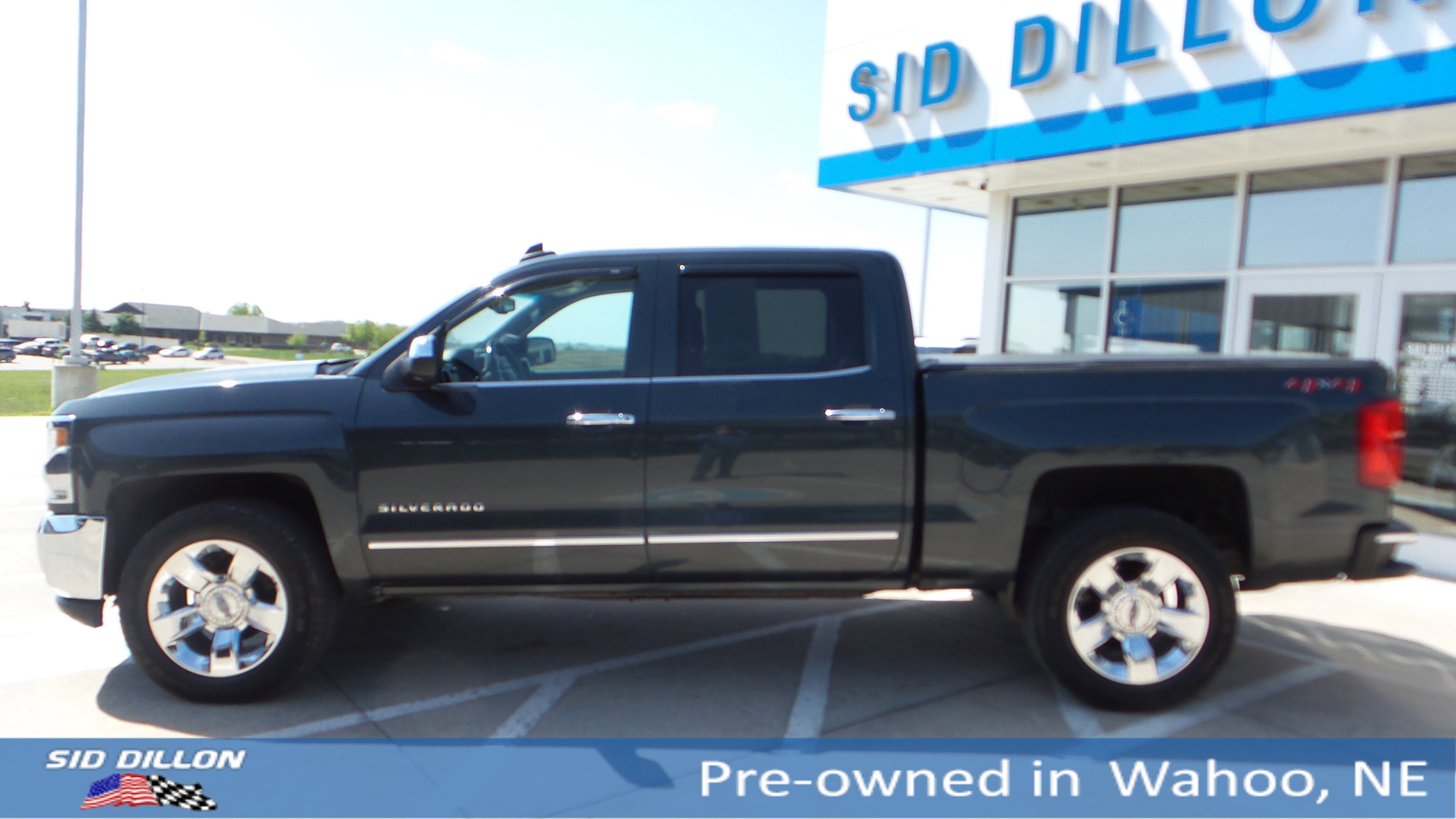 Used 2018 Chevrolet Silverado 1500 LTZ with VIN 3GCUKSECXJG221533 for sale in Wahoo, NE