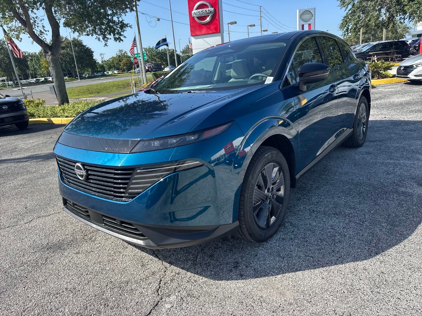 2025 Nissan Murano SL photo 2