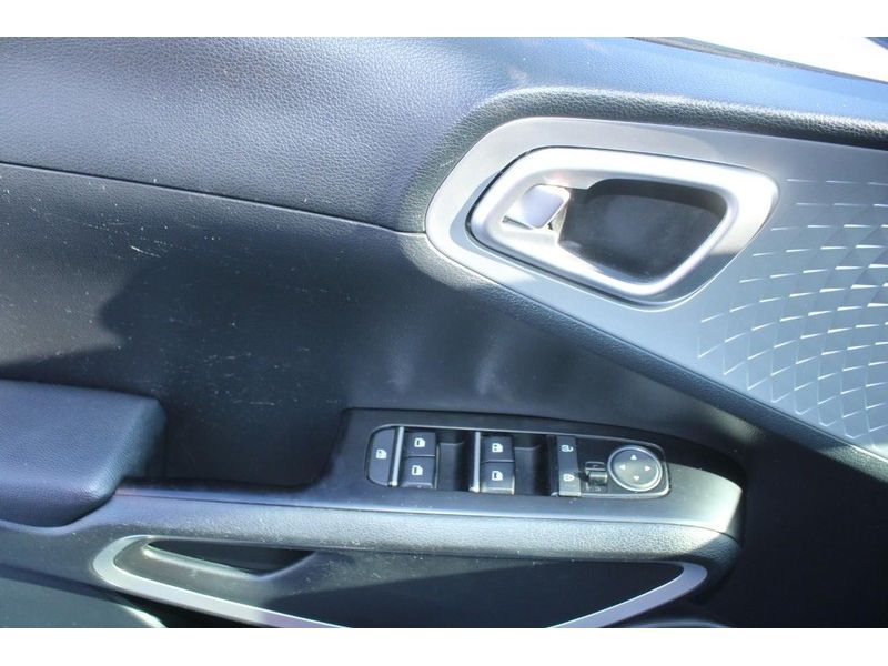2023 Kia Soul LX photo 9