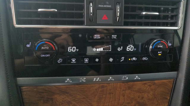 Used 2023  Nissan SL image 21