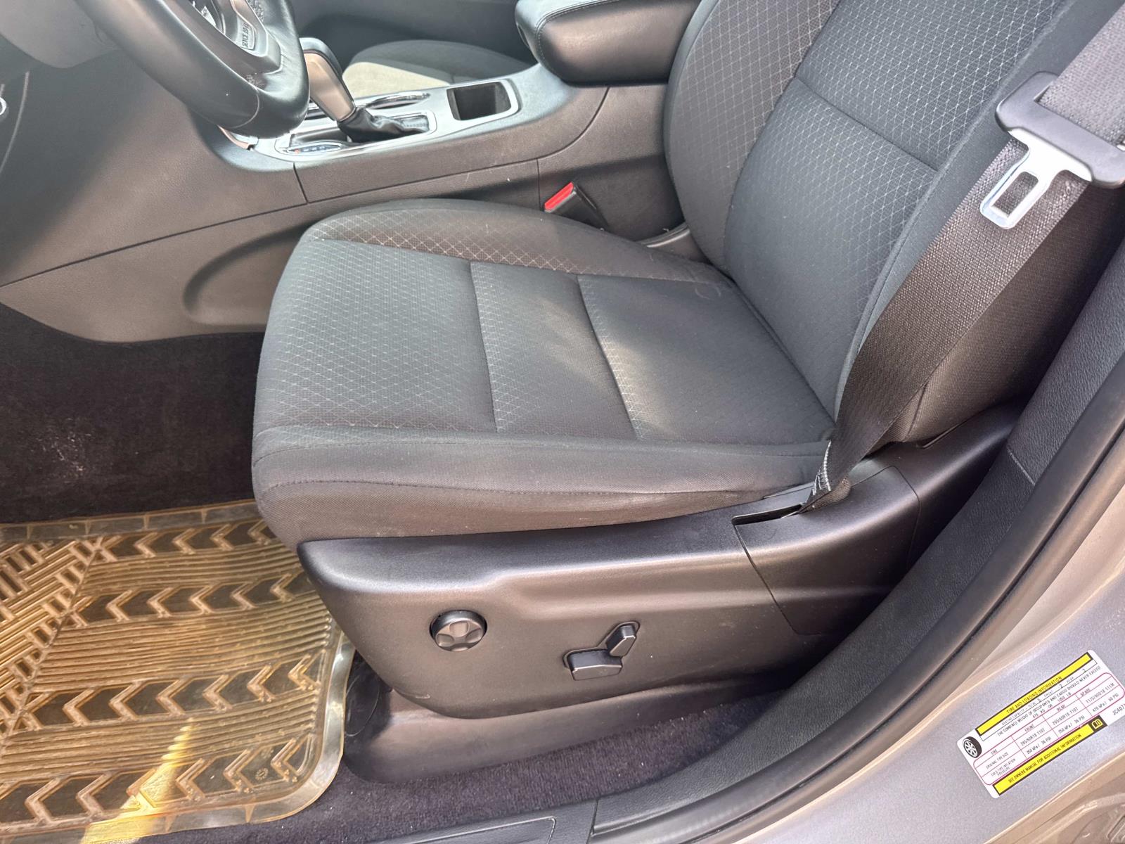 2018 Jeep Grand Cherokee Laredo E photo 16