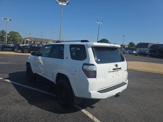 2019 Toyota 4Runner SR5 photo 4