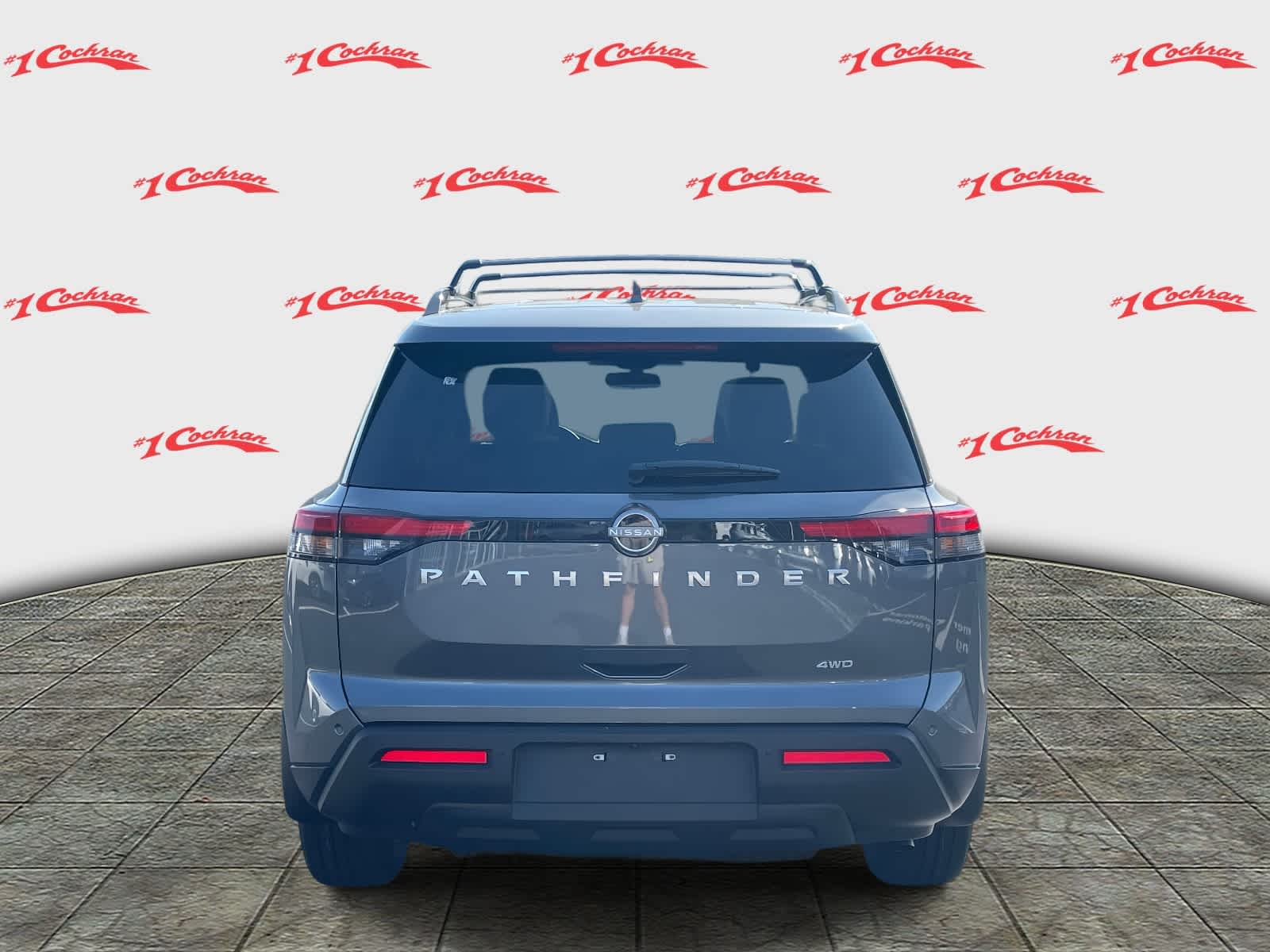 2025 Nissan Pathfinder SV photo 4