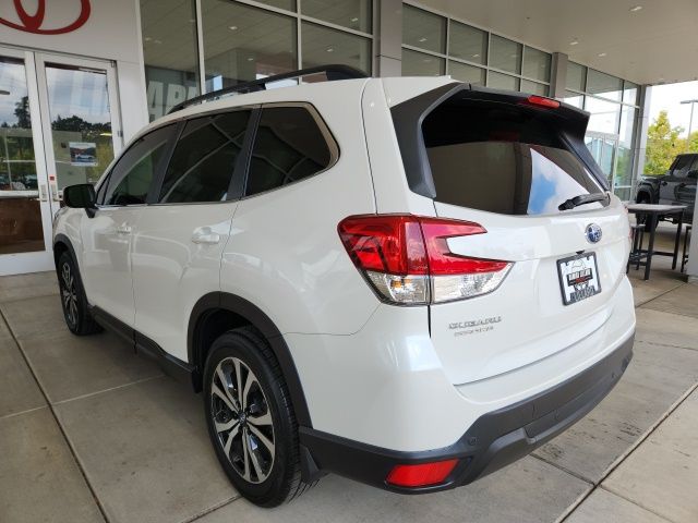 2020 Subaru Forester Limited photo 4