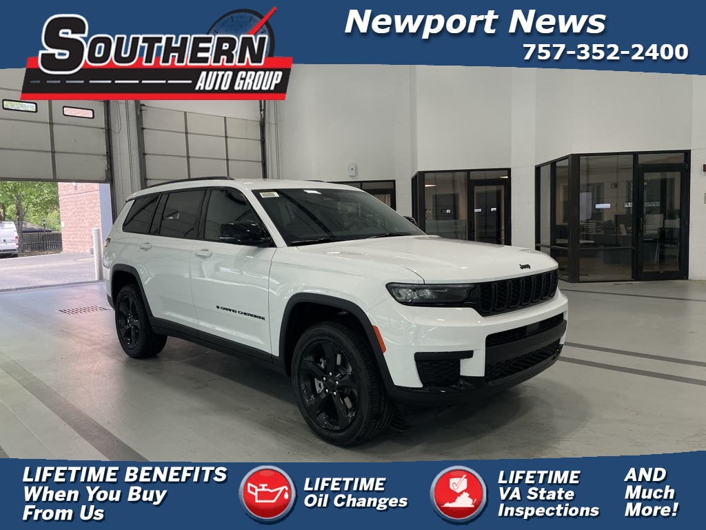 2025 Jeep Grand Cherokee Altitude photo 2