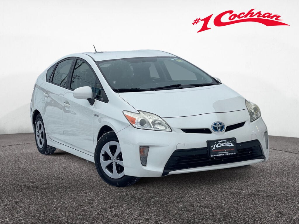 2014 Toyota Prius Two's photo