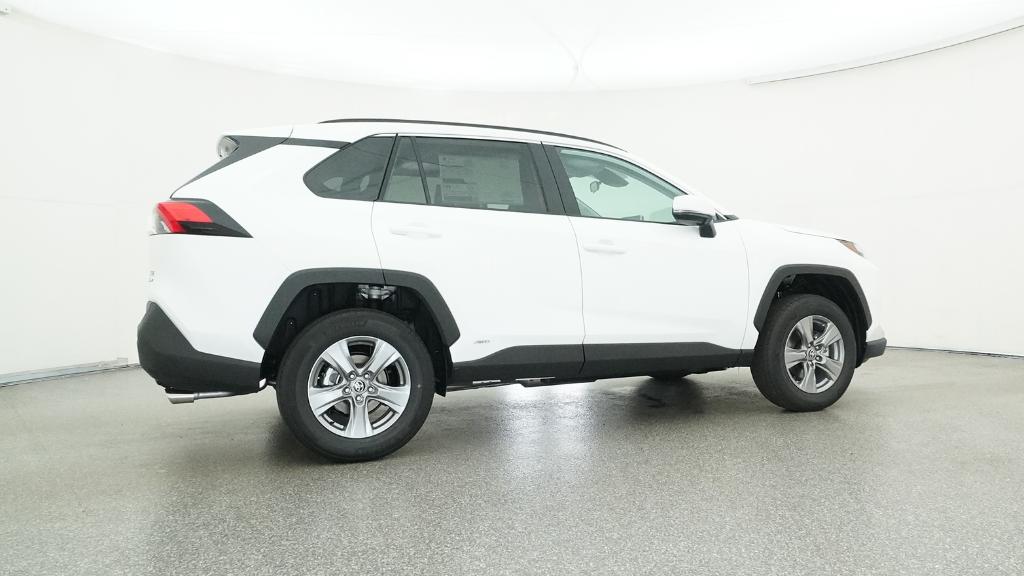 2025 Toyota RAV4 Hybrid XLE photo 22