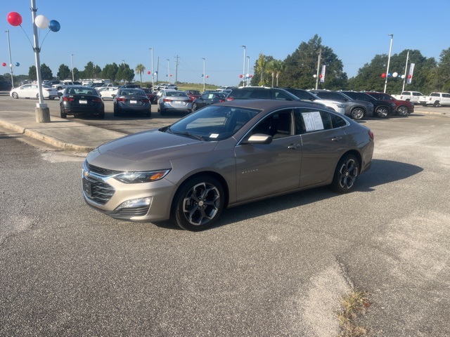 2023 Chevrolet Malibu 1LT photo 3