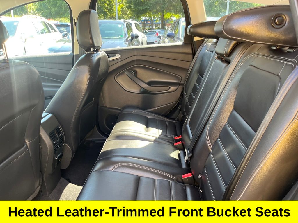 2019 Ford Escape Titanium photo 25