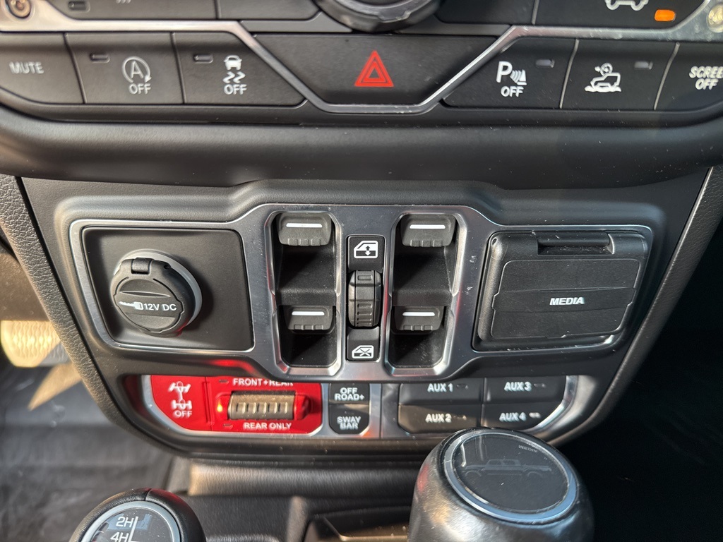 2020 Jeep Gladiator Rubicon photo 18