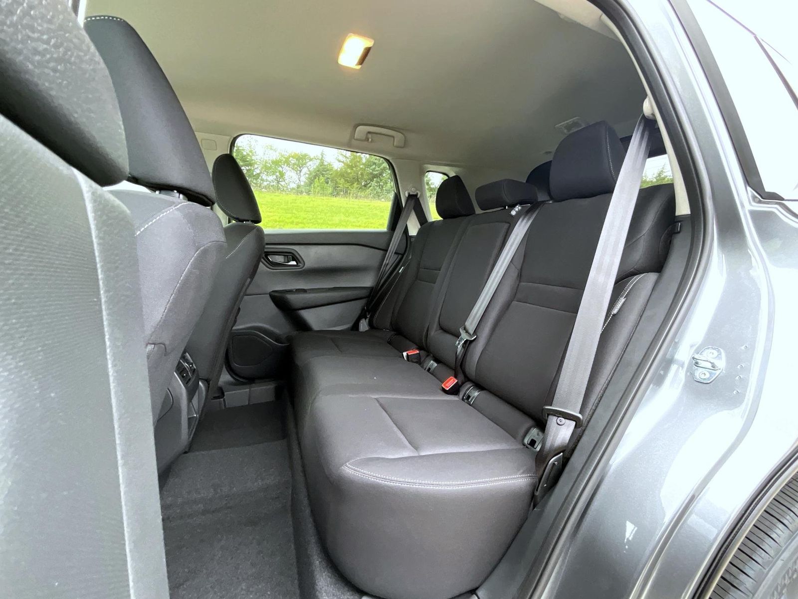 2026 Nissan Rogue S photo 11