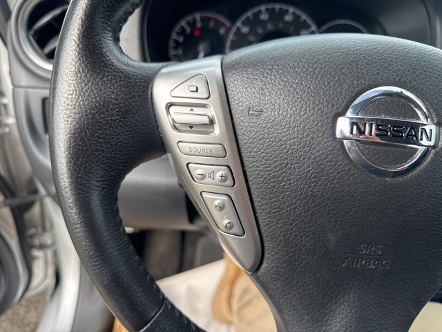 2019 Nissan Versa Note SV photo 21