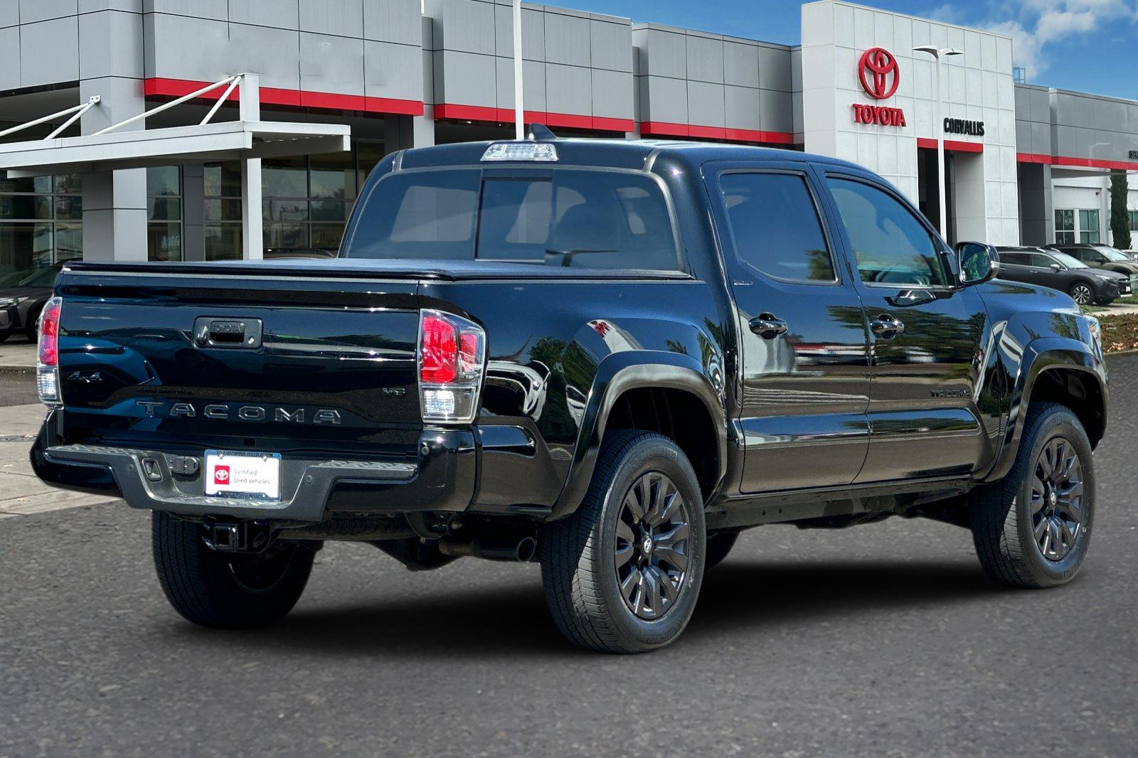 2023 Toyota Tacoma Limited photo 3