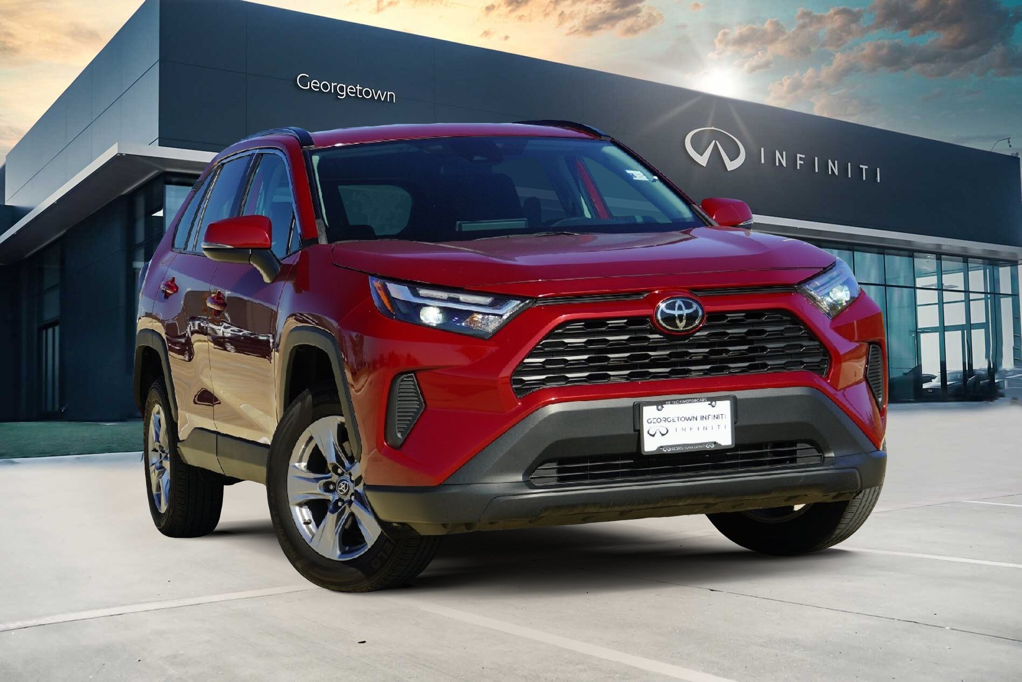 2023 Toyota RAV4 XLE's photo