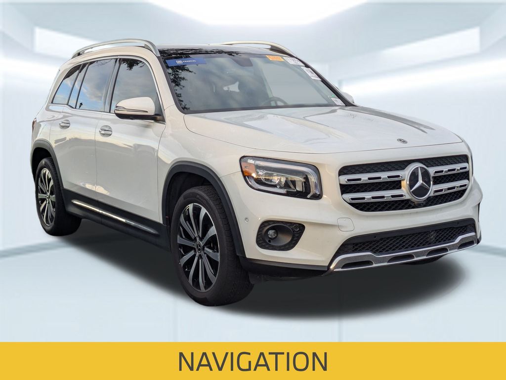 2022 Mercedes Benz GLB 250 photo 2
