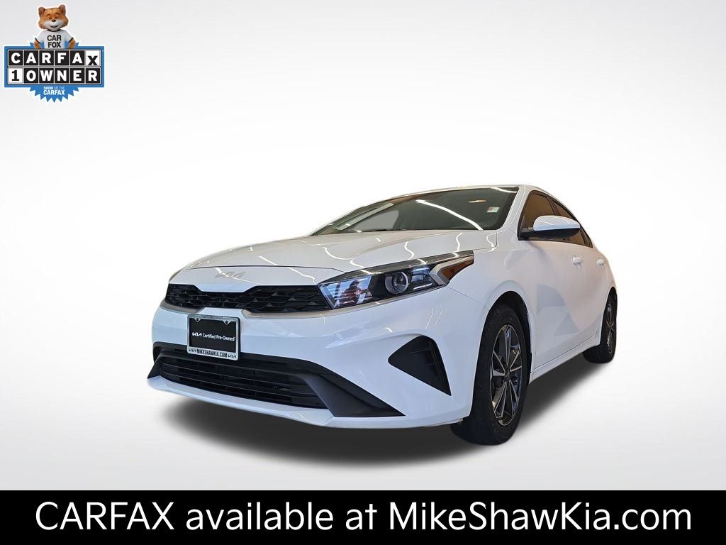 2023 Kia Forte LXS's photo