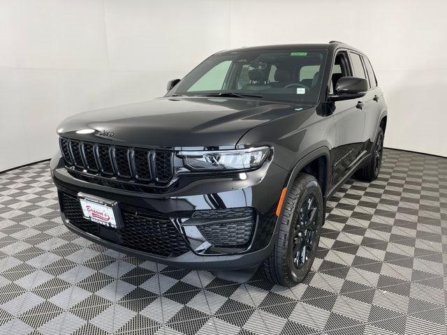 2025 Jeep Grand Cherokee Altitude X photo 2