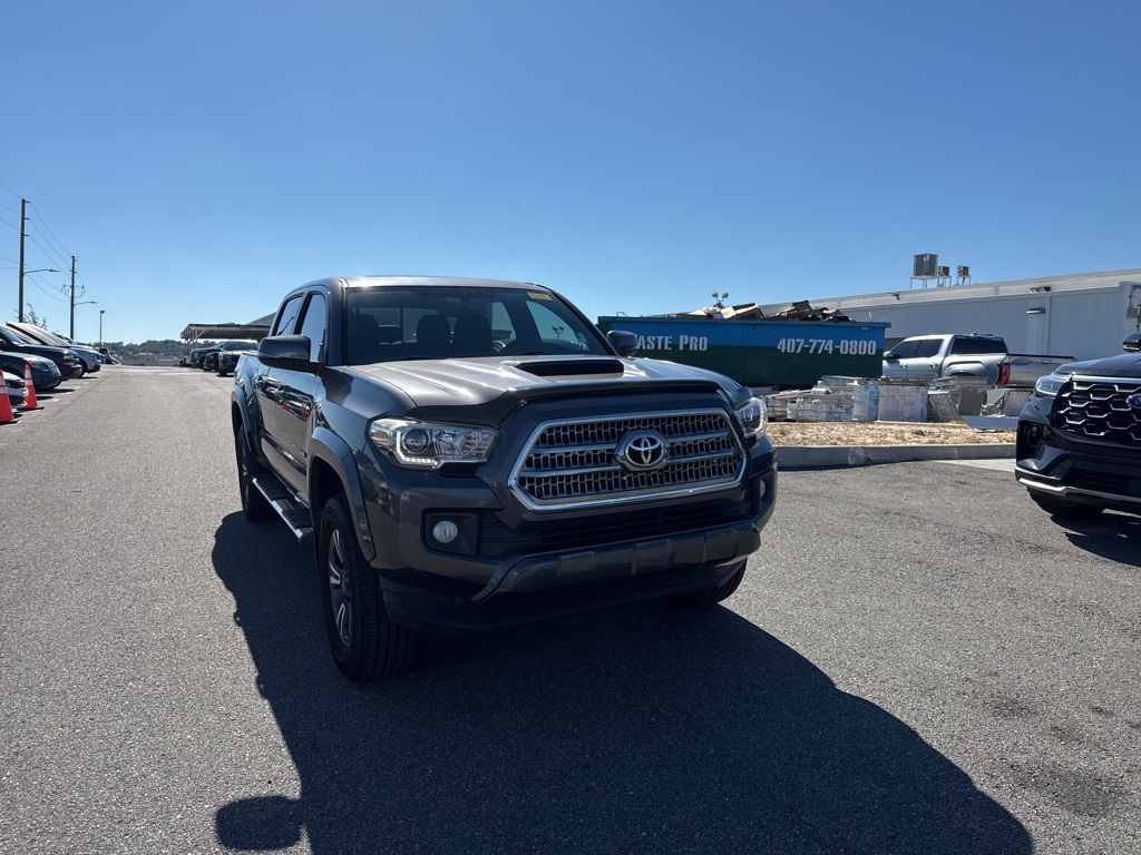 2017 Toyota Tacoma TRD Sport's photo