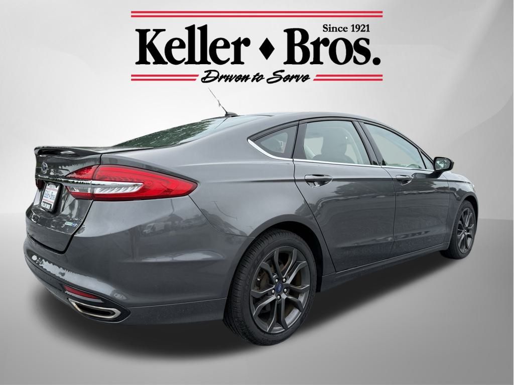 2018 Ford Fusion SE photo 4