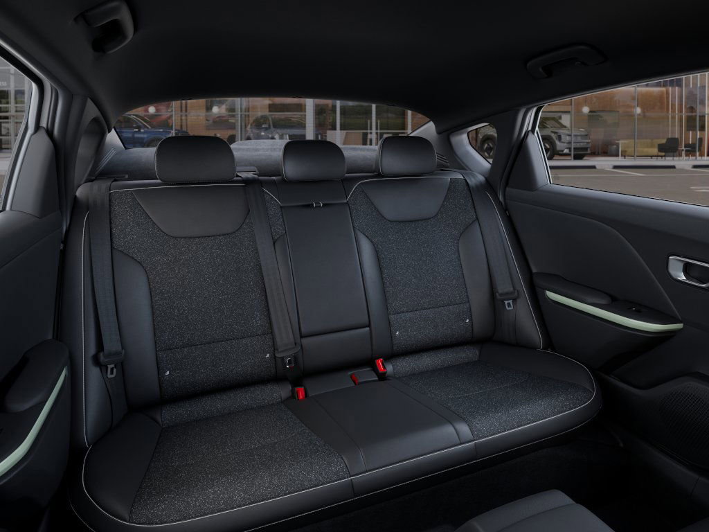 2025 Kia K4 GT-Line photo 16